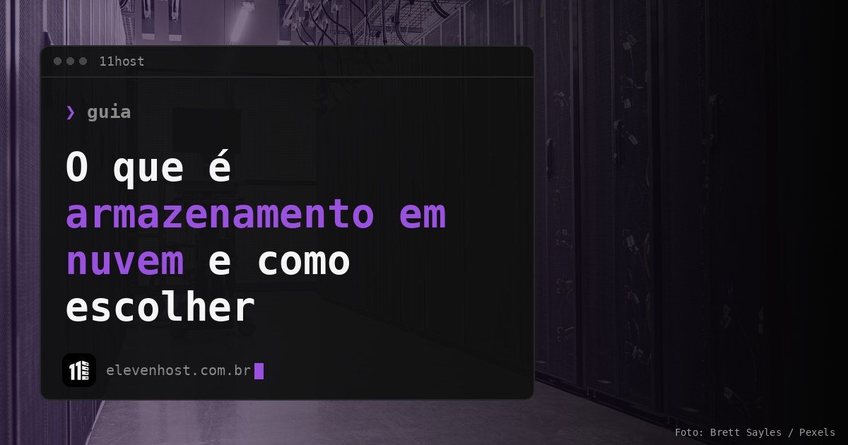 Corredor de data center com racks de servidores sob luz roxa, com a janela da 11Host e o título do artigo